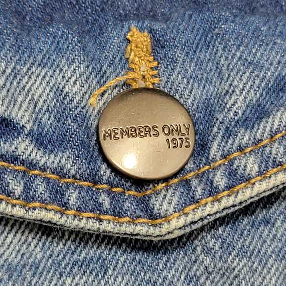 Member's Only Limited Edition Rugrats Denim Jacket - Picture 8 of 10